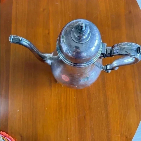 Vintage Georgian Court International Silver Co. Silver Soldered Coffee pot - Picture 4 of 8